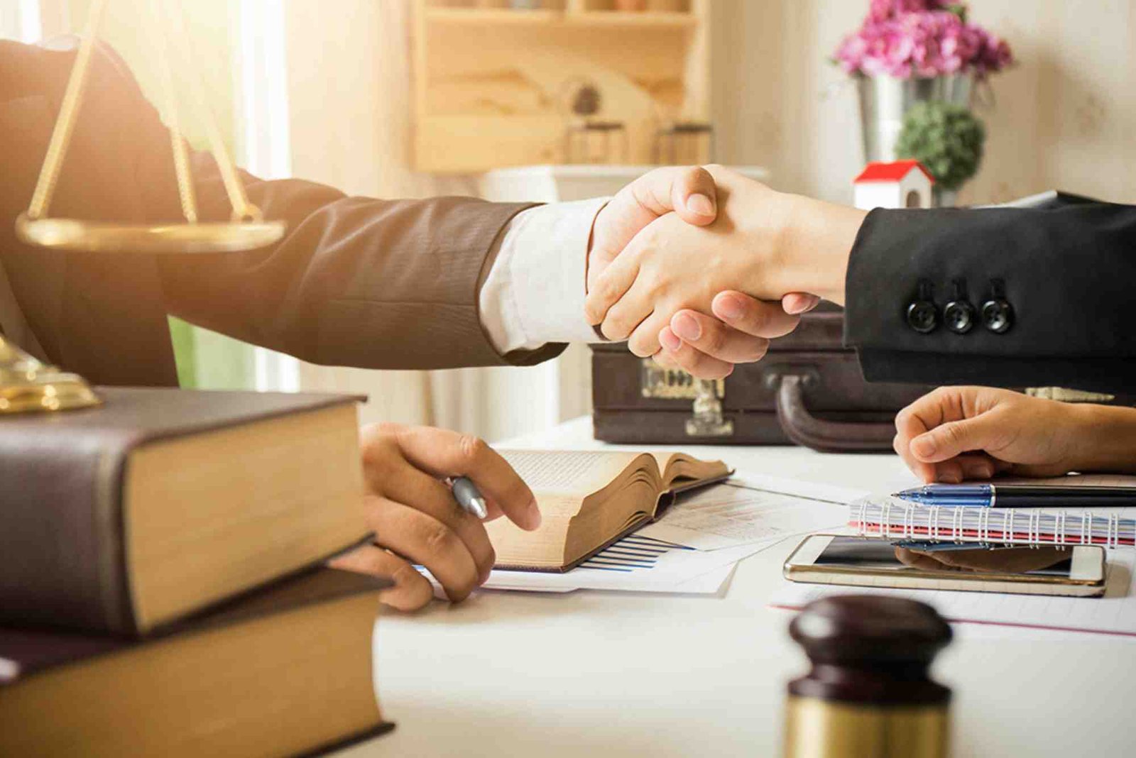 How Can I Choose the Right Legal Representative in Dubai?