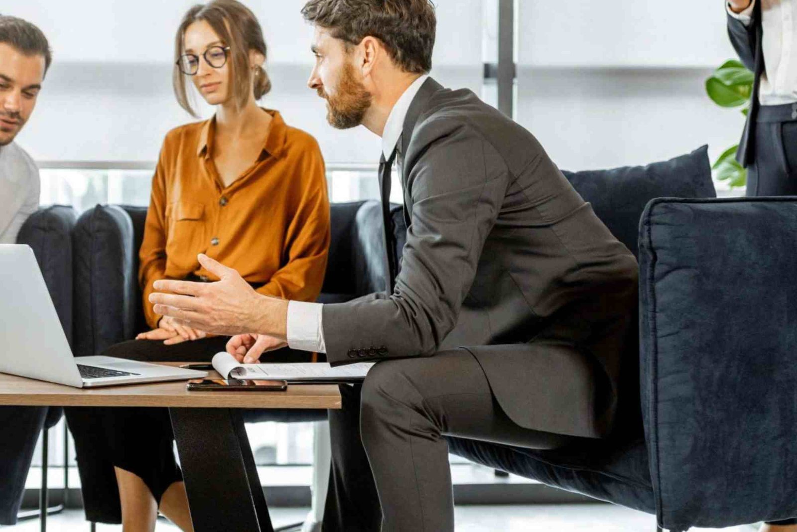 Top Business Finance Habits for Healthy Cash Flow